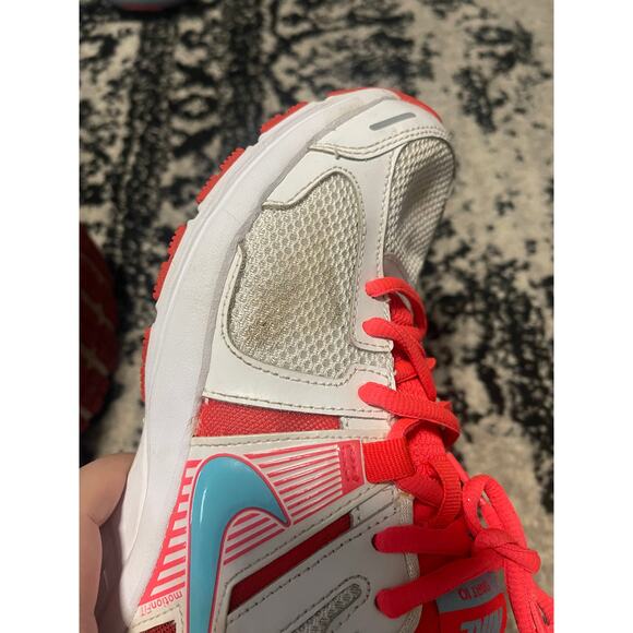 Nike Women's Dart 10 Sneakers Sz 8 - Picture 5 of 7